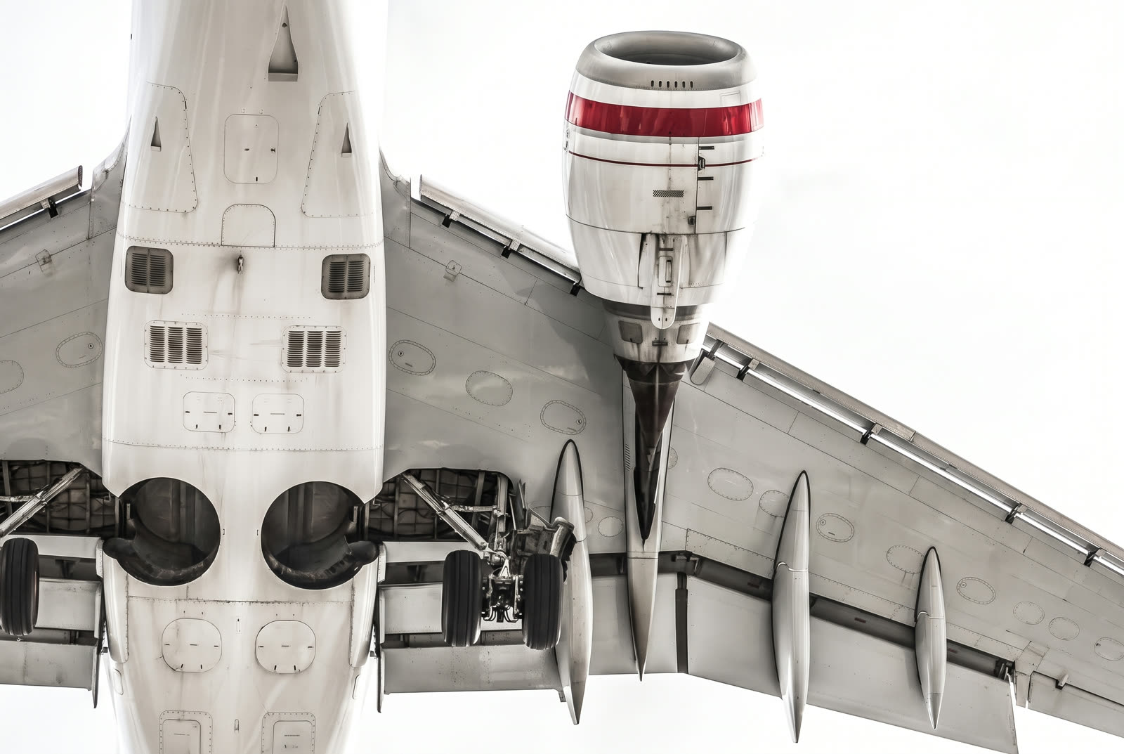 Airliner underside on approach, landing gear down